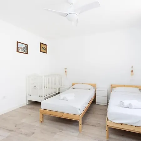 Dialez Holidays - Rebecca Casa vacanze Playa de las Americas (Tenerife)