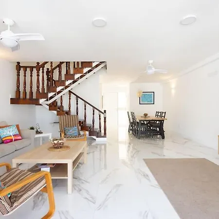 بيت للعطل Dialez Holidays - Rebecca