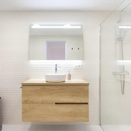 Dialez Holidays - Rebecca *