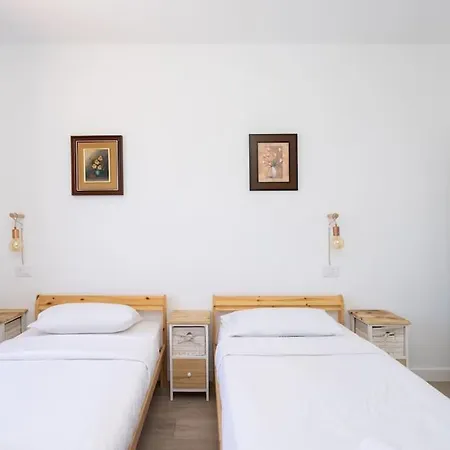 Dialez Holidays - Rebecca *