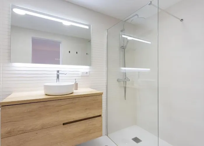 Dialez Holidays - Rebecca * Playa de las Americas (Tenerife)